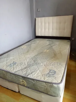 A Bed With Dream Foam 1.20