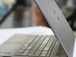 New Laptop HP Pavilion 15 8GB Intel Core I7 SSD 512GB