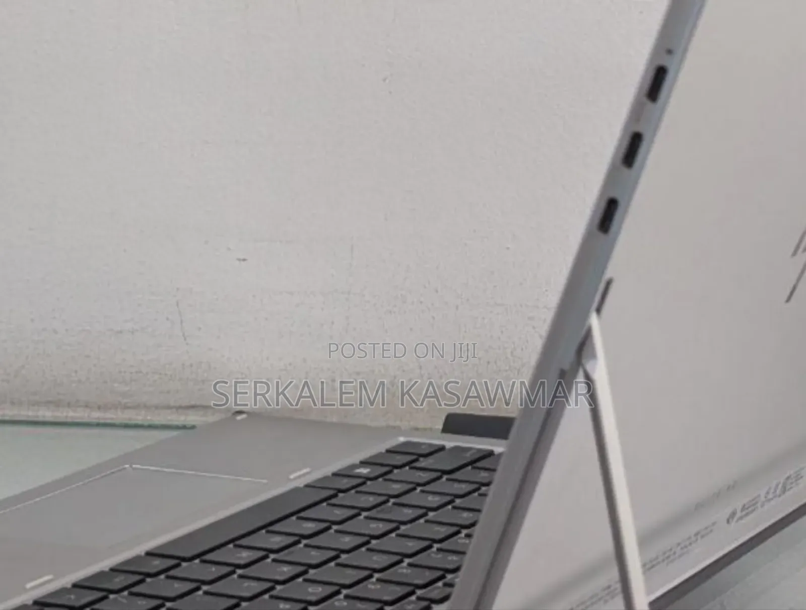 New Laptop HP Elite X2 1012 8GB Intel Core I5 SSD 256GB