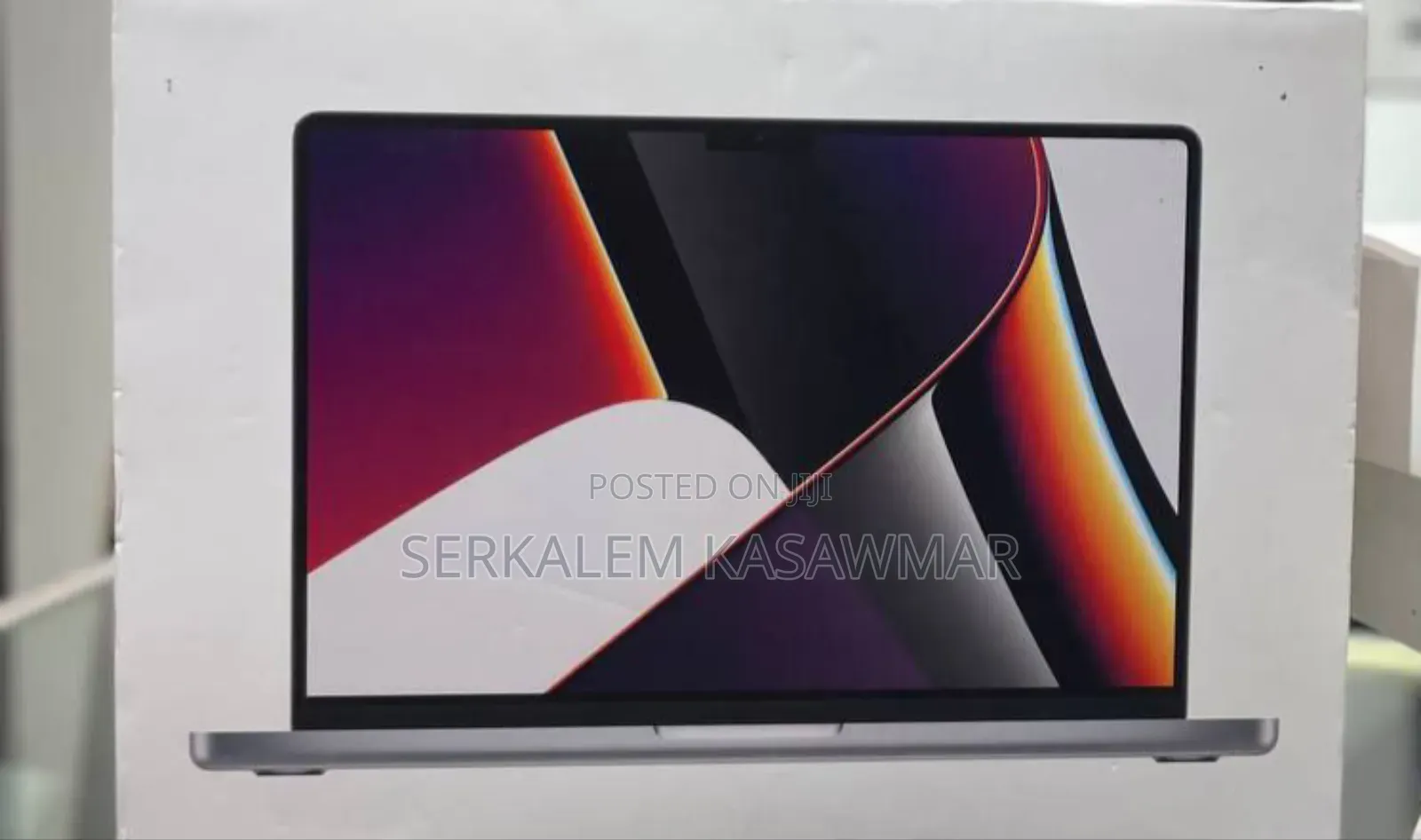 New Laptop Apple MacBook Pro 16GB Apple M1 SSD 512GB