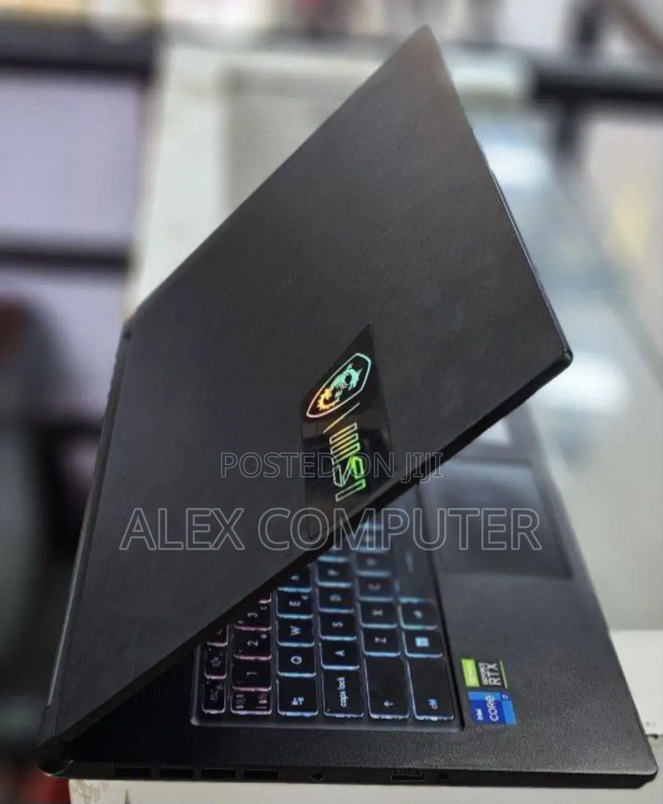 New Laptop MSI Stealth 16 AI Studio 16GB Intel Core I7 SSD 1T