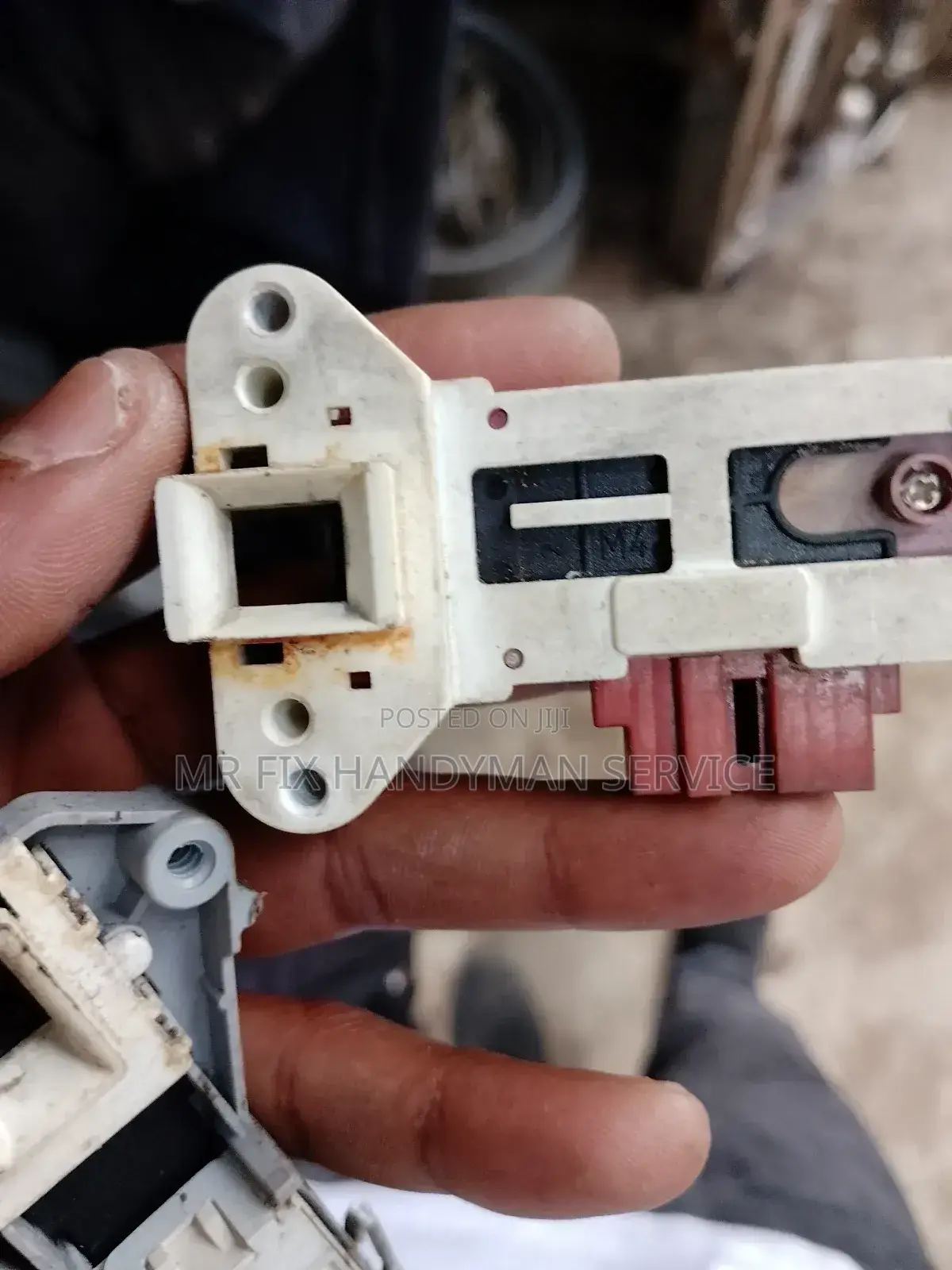 Electronics Repair Service at Your Doorstep