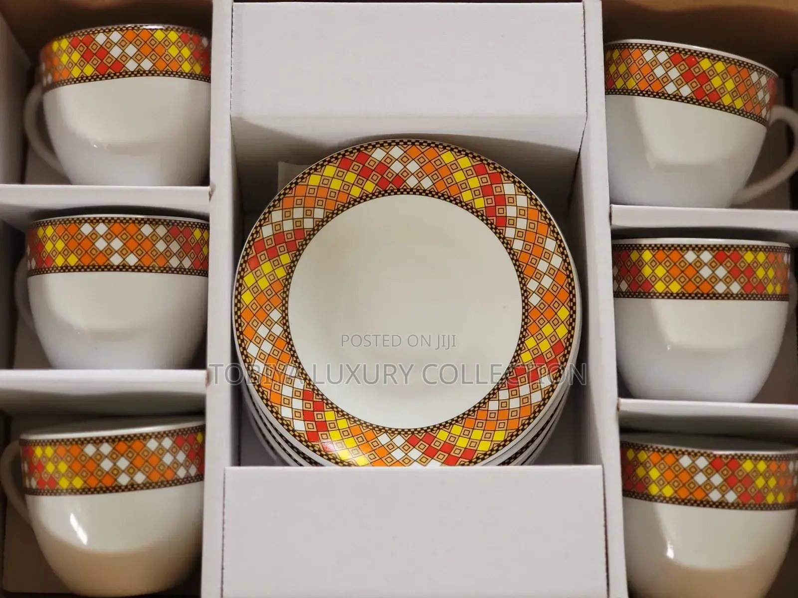 Ceramic Coffee Cups. 6 Cups