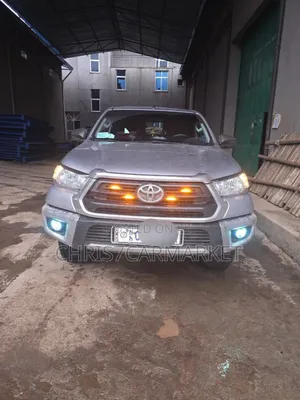 Toyota Hilux Revo Double Cab Deisel 2.4 RWD 2021 Silver