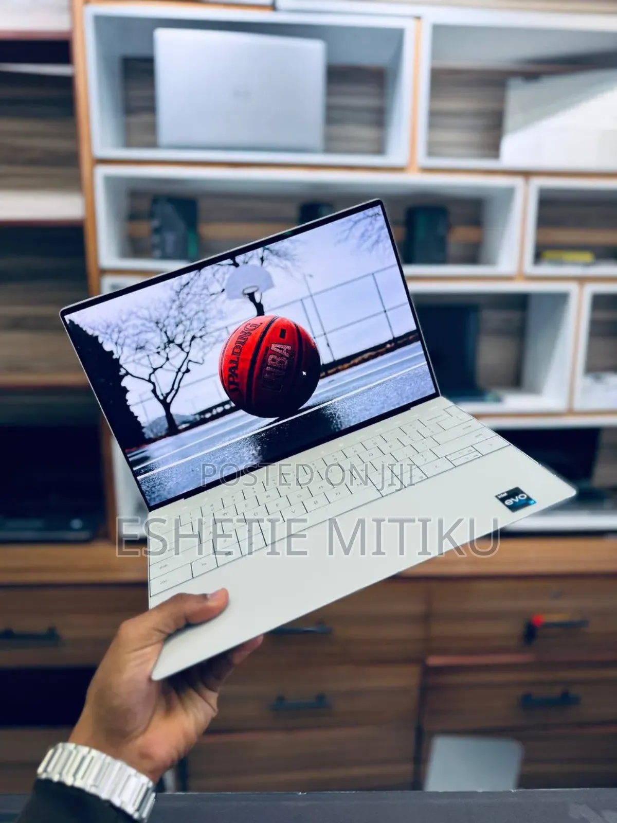 New Laptop Dell XPS 13 16GB Intel Core I7 SSD 512GB