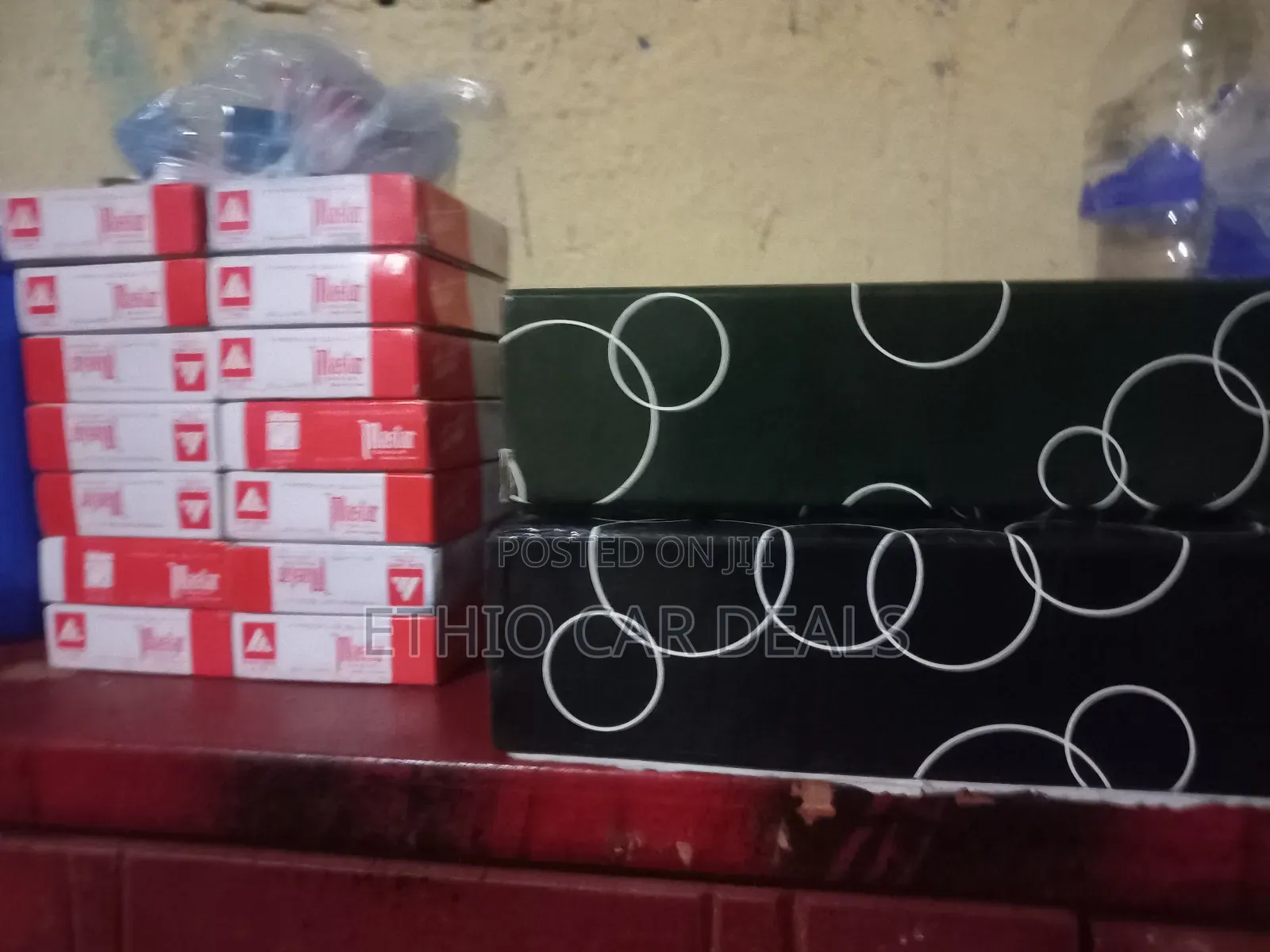 Billiard Cue Ball With Master Chalk – Brand New