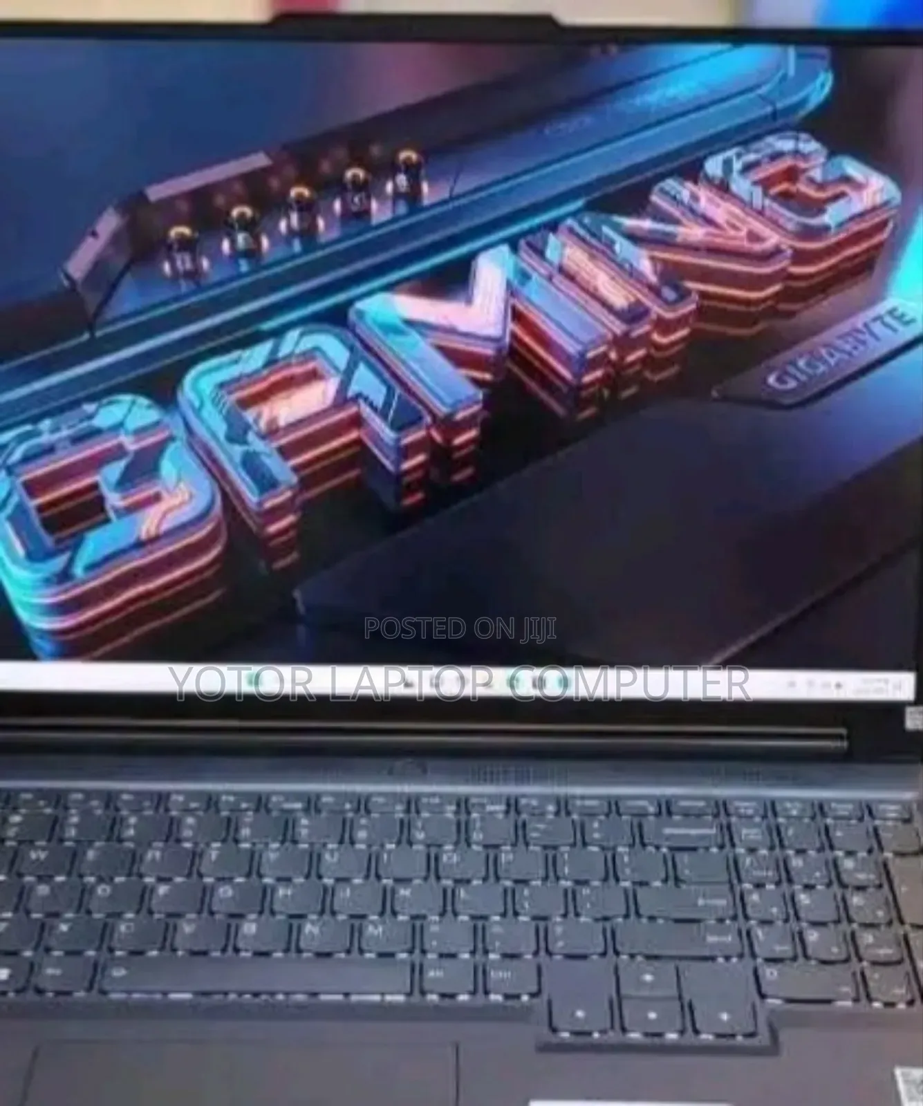 New Laptop Lenovo Y70 24GB Intel SSD 1T