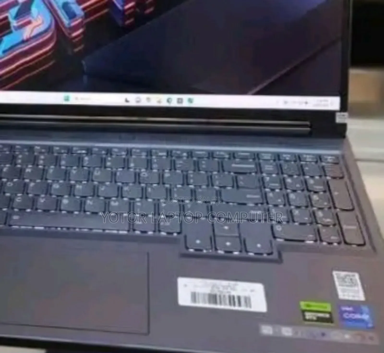 New Laptop Lenovo Y70 24GB Intel SSD 1T