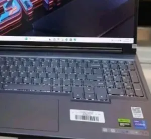 New Laptop Lenovo Y70 24GB Intel SSD 1T