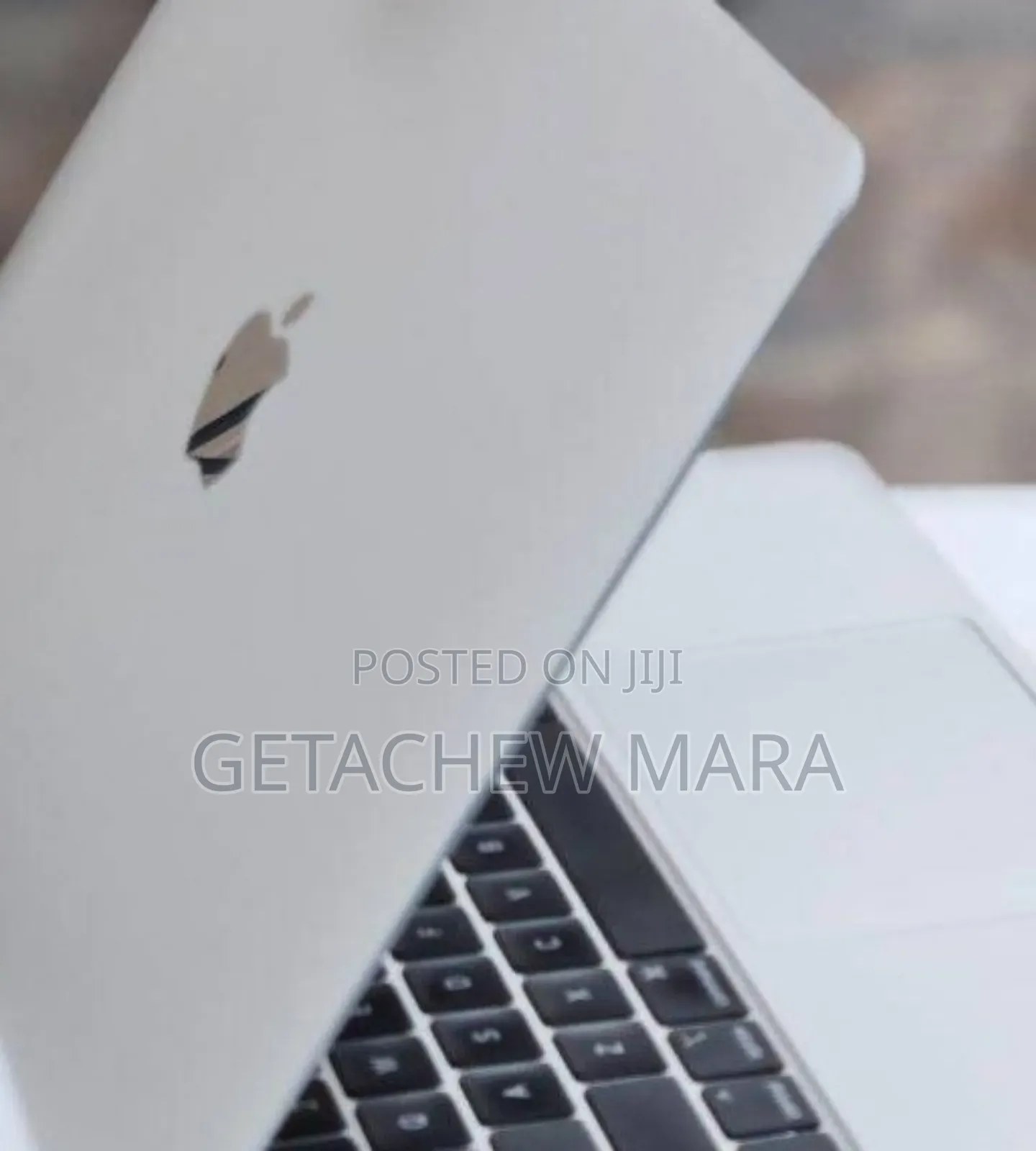 New Laptop Apple MacBook 2020 8GB Intel Core I5 SSD 256GB