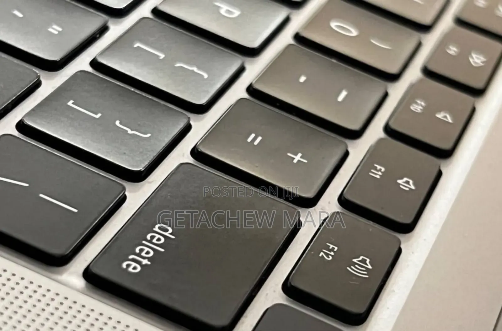 New Laptop Apple MacBook Pro M1 16GB Intel Core I5 SSD 512GB