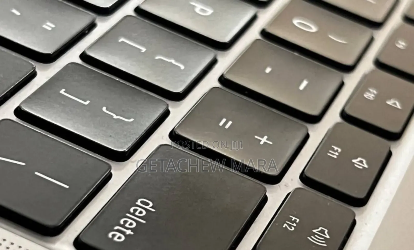 New Laptop Apple MacBook Pro M1 16GB Intel Core I5 SSD 512GB