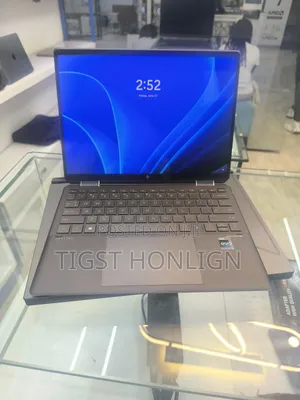 Photo - New Laptop HP Spectra 13 16GB Intel Core I7 SSD 1T