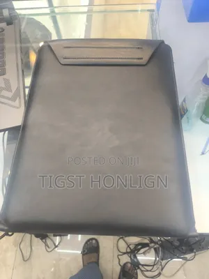 New Laptop HP Spectra 13 16GB Intel Core I7 SSD 1T