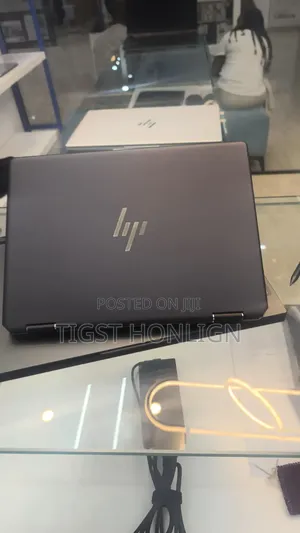 New Laptop HP Spectra 13 16GB Intel Core I7 SSD 1T
