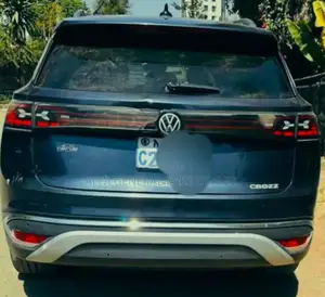 Volkswagen ID.6 2022 Blue