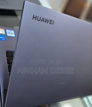 New Laptop Huawei MateBook 13 WRT-W19E 8GB Intel Core I5 SSD 512GB