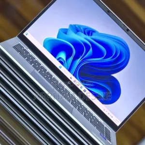 New Laptop HP EliteBook 840 G9 16GB Intel Core I7 SSD 512GB