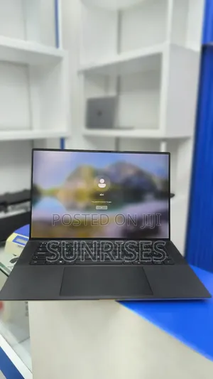 New Laptop Dell XPS 15 16GB Intel Core I7 SSD 512GB