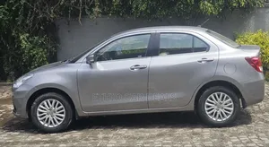 Suzuki Dzire 2022 Silver