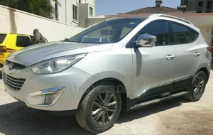 Hyundai Tucson 2015 Silver