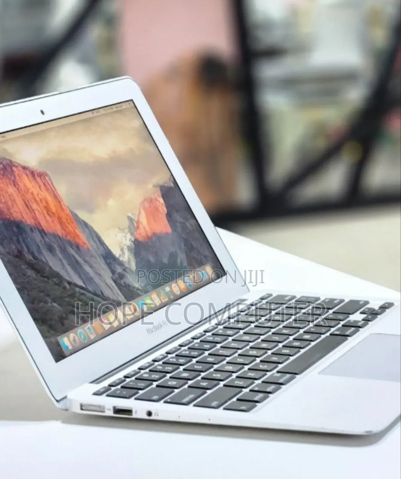 New Laptop Apple MacBook Air 2015 4GB Intel Core I5 SSD 128GB