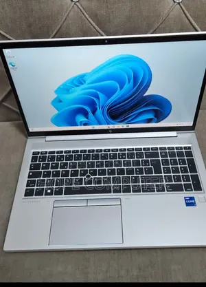 New Laptop HP EliteBook 850 G8 16GB Intel Core I7 SSD 512GB