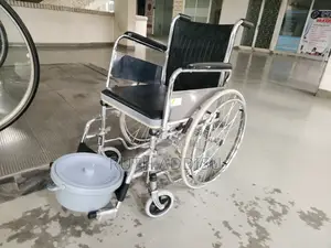 Photo - Wheelchair凹陷wheelchair它以wheelchair太空wheelchair骨折wheelchair