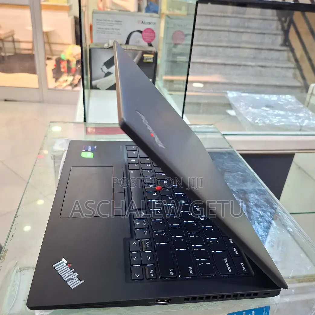 New Laptop Lenovo ThinkPad T14 16GB Intel Core I7 SSD 512GB