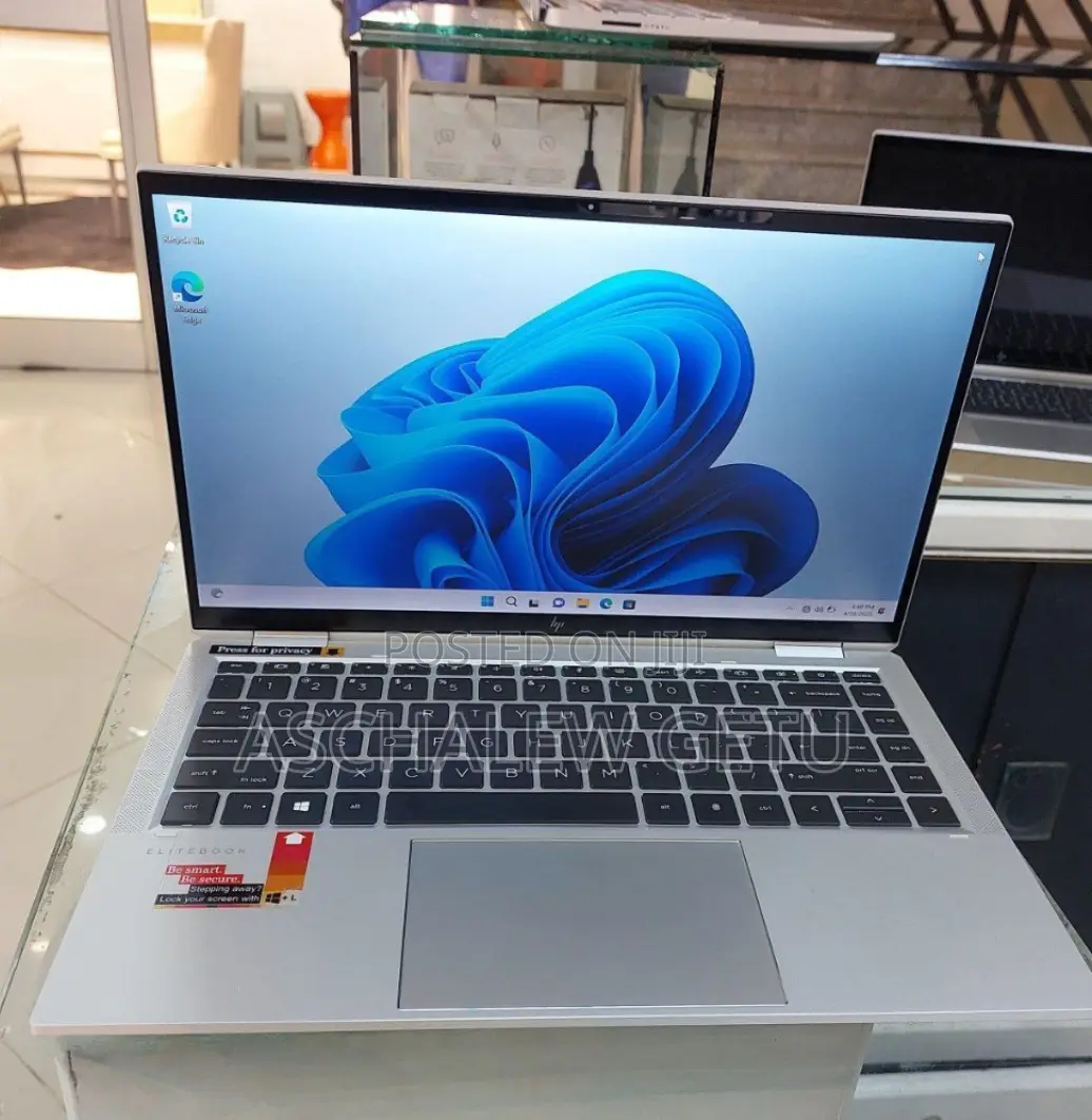 New Laptop HP Spectre 16GB Intel Core I7 SSD 512GB