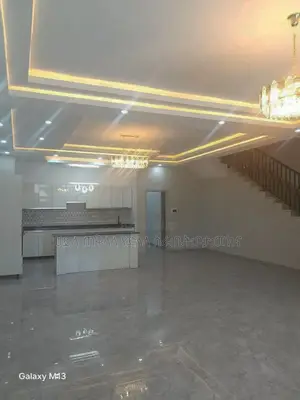 Photo - Furnished 9bdrm House in አያት አካባቢ ኮምፋውንድ ውስጥ, Nifas Silk-Lafto for sale