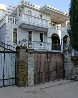 Furnished 8bdrm House in Cmc ባድመ ሠፌር, Yeka for sale