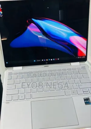 New Laptop HP Spectre X360 16GB Intel Core I5 SSD 1T