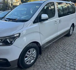 Photo - New Hyundai H1 2021 White