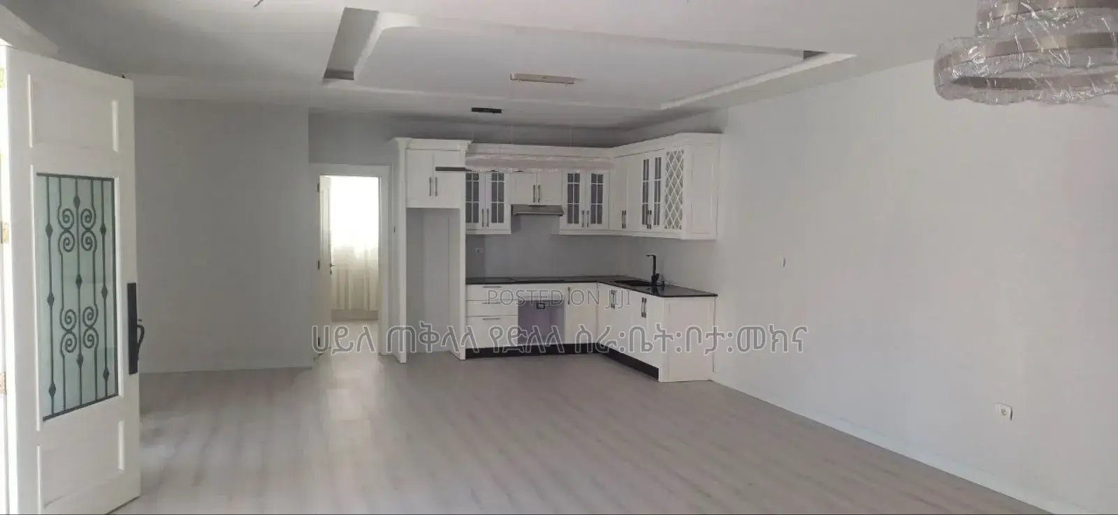 Furnished 4bdrm Villa in አያት አካባቢ, Yeka for sale
