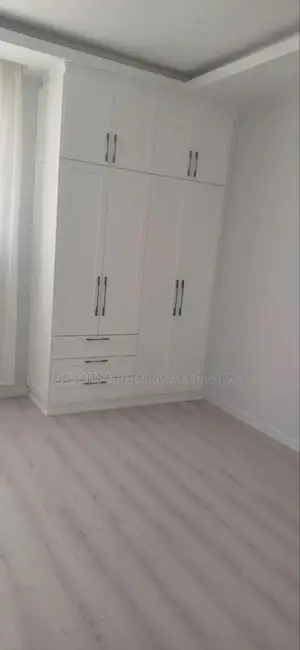 Furnished 4bdrm Villa in አያት አካባቢ, Yeka for sale