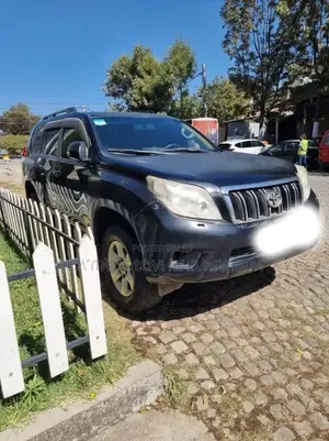 Photo - Toyota Land Cruiser Prado 2013 Matt Black