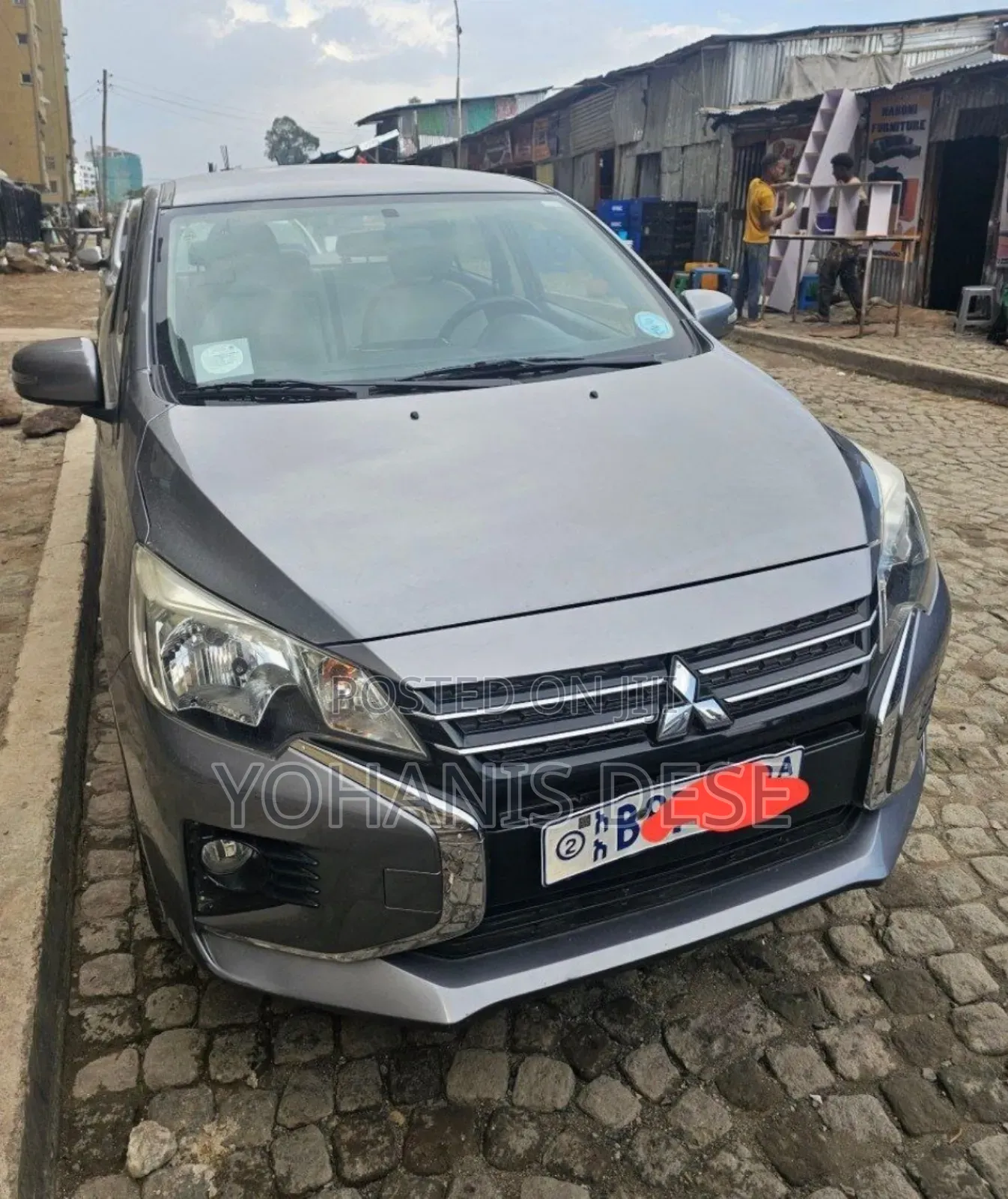 Mitsubishi Attrage 2021 Gray