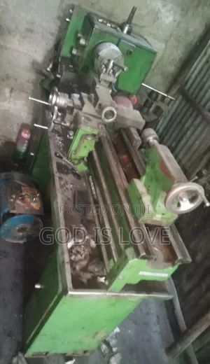 Photo - የሚሸጥ Lathe Machine Made in China Price 400,000