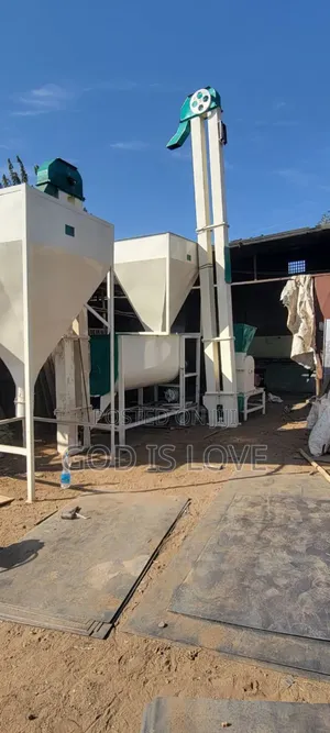 የሚሸጥ የመኖ ማቀነባበሪያ