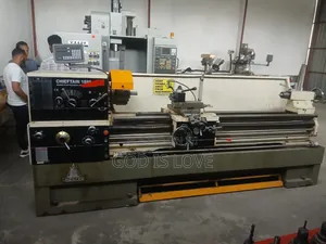 Photo - የሚሸጡ የተለያዩ የብረታ ብረት ማሽኖች
ቶርኖ Lathe Machine