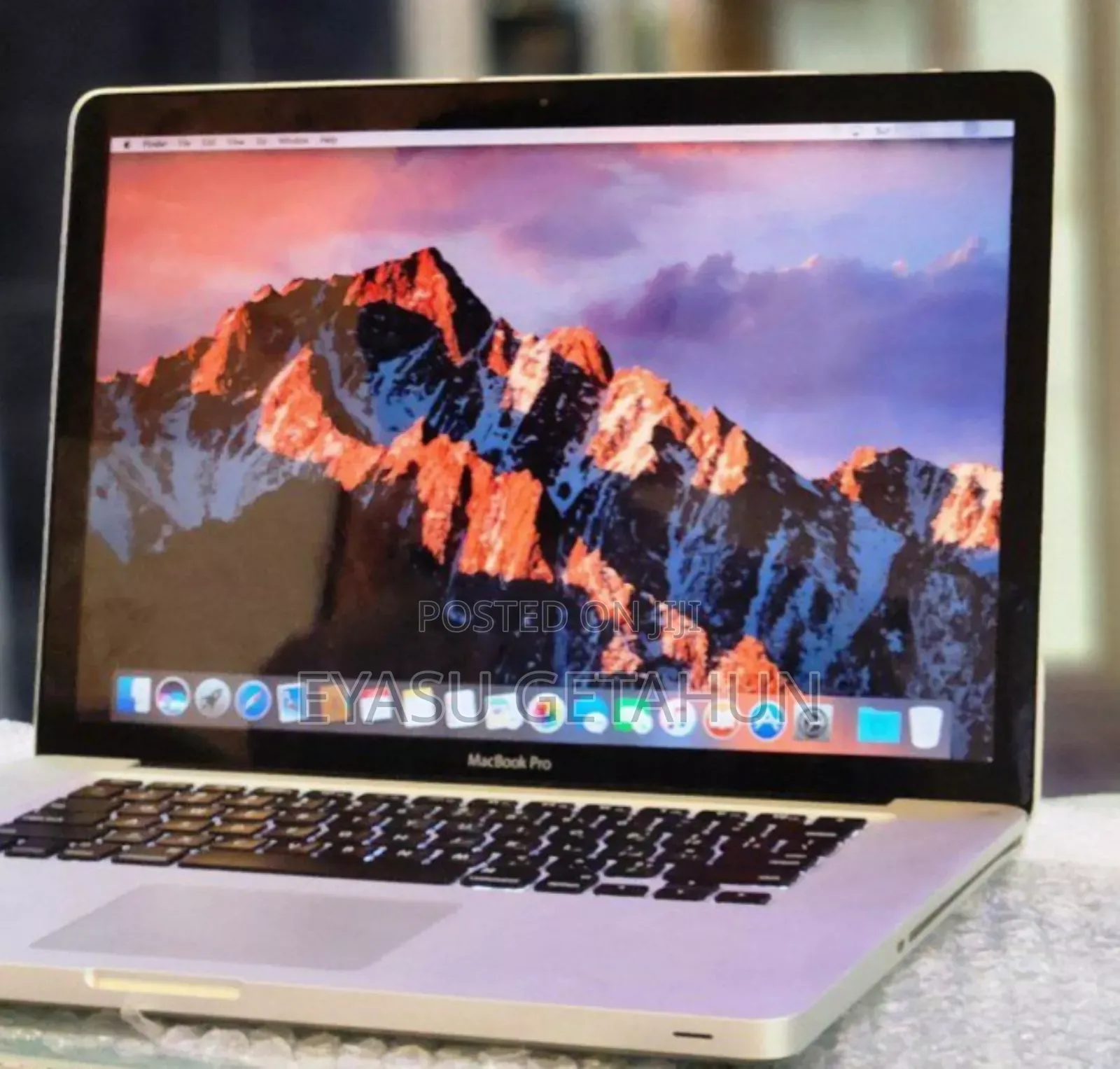 New Laptop Apple MacBook 2010 4GB Intel Core I7 SSD 512GB