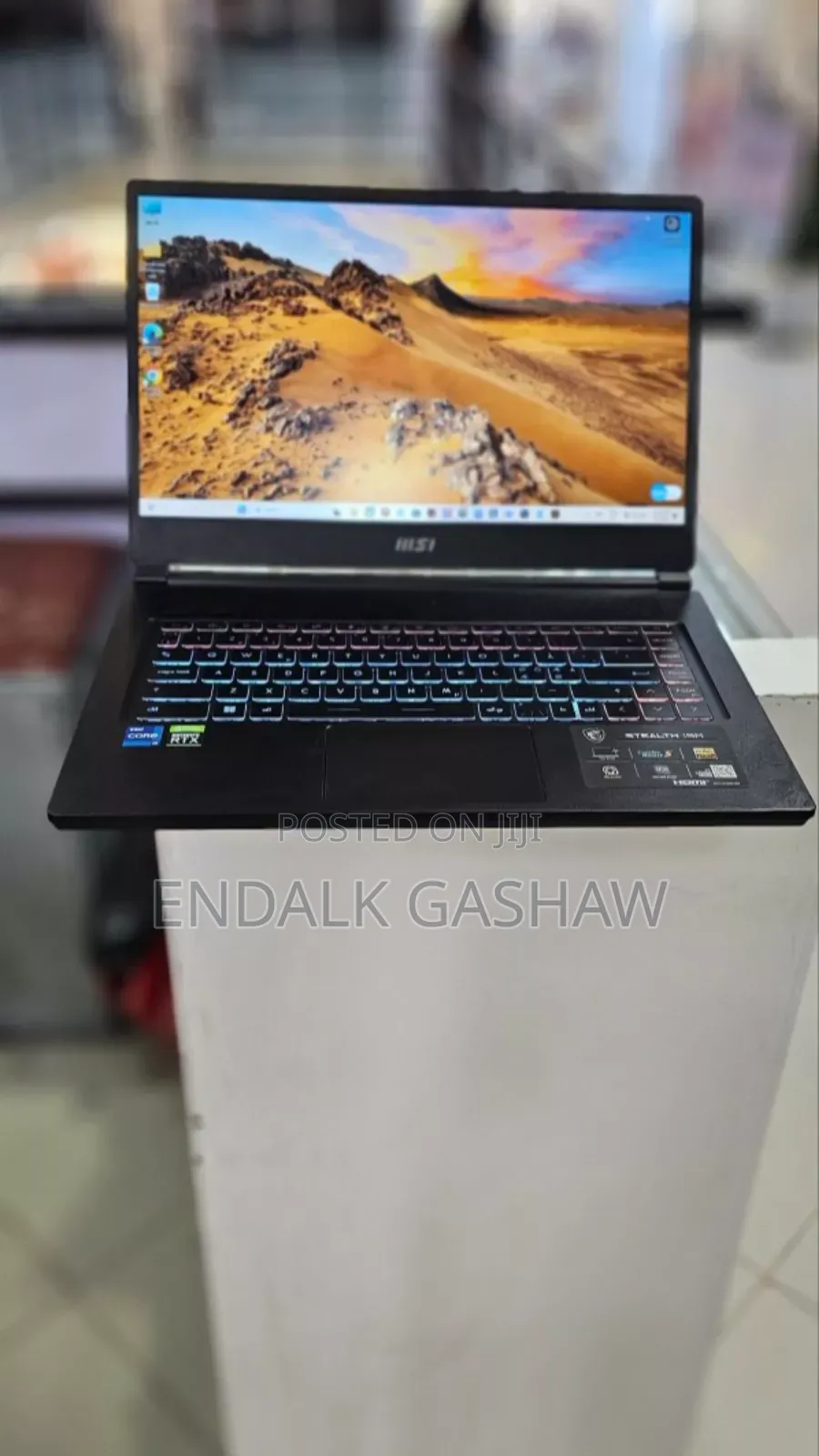 New Laptop MSI Stealth 16 AI Studio 16GB Intel Core I7 SSD 1T