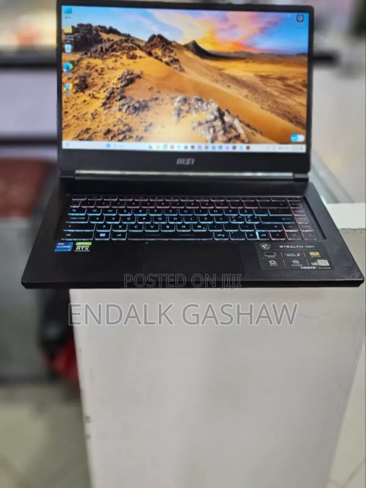 New Laptop MSI Stealth 16 AI Studio 16GB Intel Core I7 SSD 1T