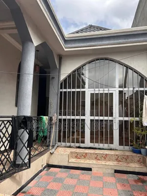 3bdrm House in Oromia, East Shewa for sale