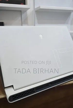 New Laptop Alienware Area-51m 36GB Intel Core I7 SSD 1T