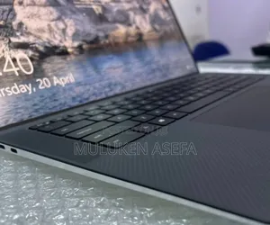 New Laptop Dell XPS 15 16GB Intel Core I7 SSD 512GB