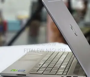 New Laptop HP Pavilion 15 8GB Intel Core I7 SSD 512GB