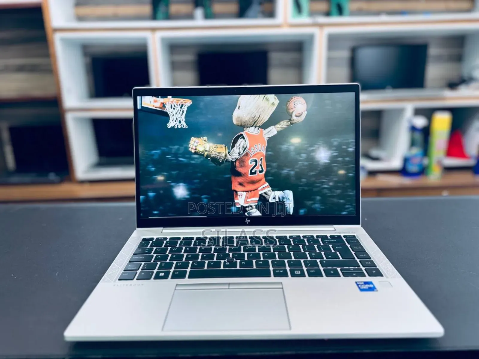 New Laptop HP EliteBook 840 G8 16GB Intel Core i7 SSD 512GB