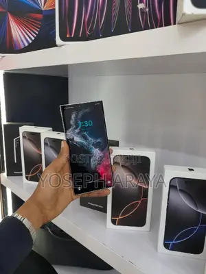 Photo - Samsung Galaxy S22 Ultra 256 GB White